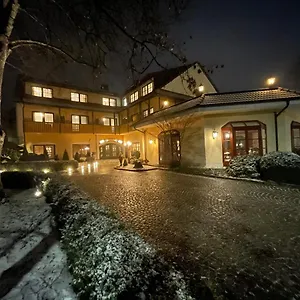 https://hotel-fohlenhof.com-bavaria.com