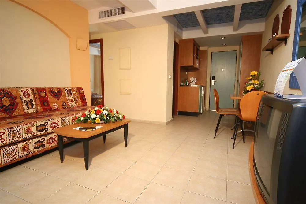 Club In Eilat - Coral Beach Villa Resort 3*,